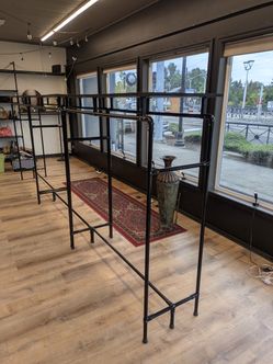 Black Pipe Retail Clothes with Top Display Rack