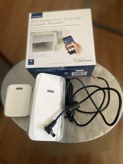 Insignia Wi-Fi Garage Door Controller For Apple HomeKit