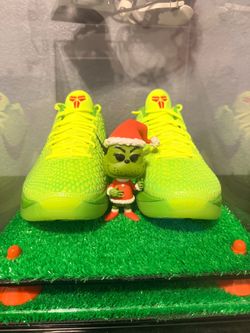 Kobe Grinch size 11