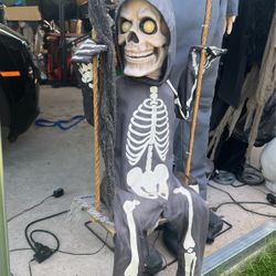 swing skeleton boy 130