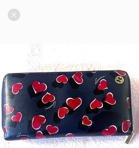 Gucci Blue and Red Heart Pattern Wallet
