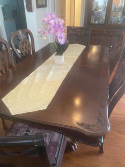 Dining table 6 seater