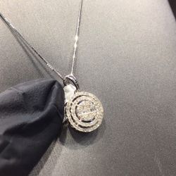 10k White Gold Natural Diamond 💎💎💎Pendant With Necklace Together Deal..