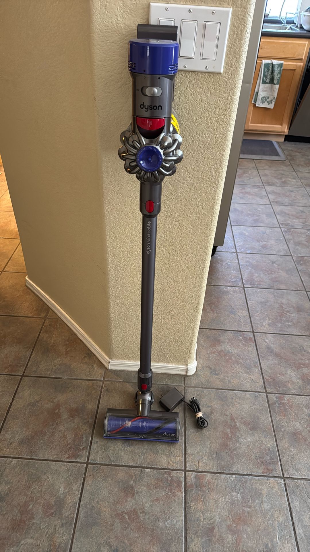 Dyson V8 absolute Vacuum 