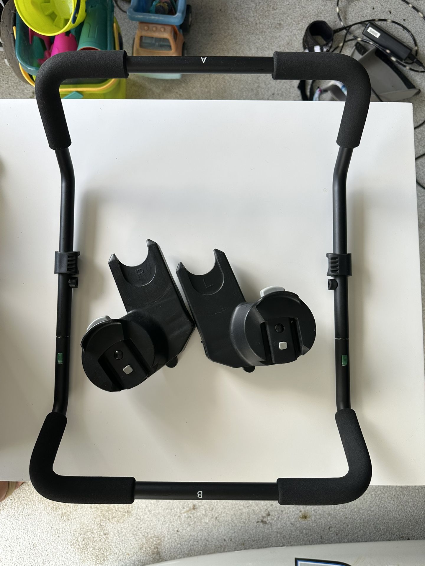 Maxi-Cosi, Cybex, Chicco and Peg Perego Infant Car Seat Adapter for City Select Stroller