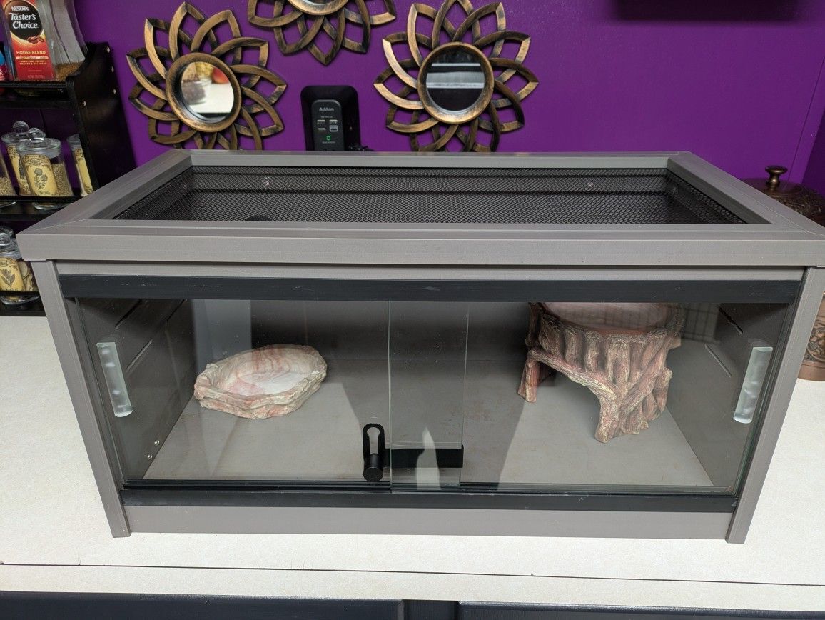 Ecoflex Reptile habitat 10.5 Gal