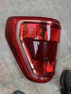2021-22 Ford F150 Taillight 