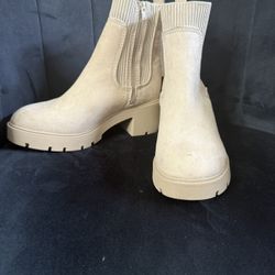 Nude Boots