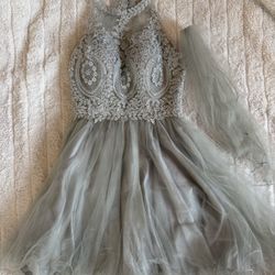 Vestido Gris de baile sorpresa