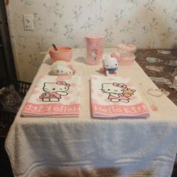 Hello Kitty Accessorie Basket
