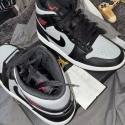Air Jordan 1 Shadow Red Mid 