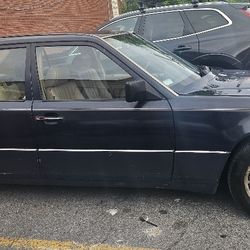 1992 Mercedes-Benz 300
