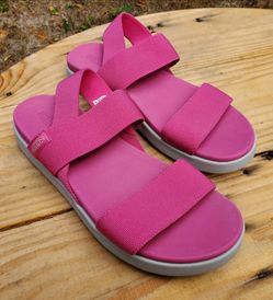 Keen Pink Strappy Sandals (size 10.5)