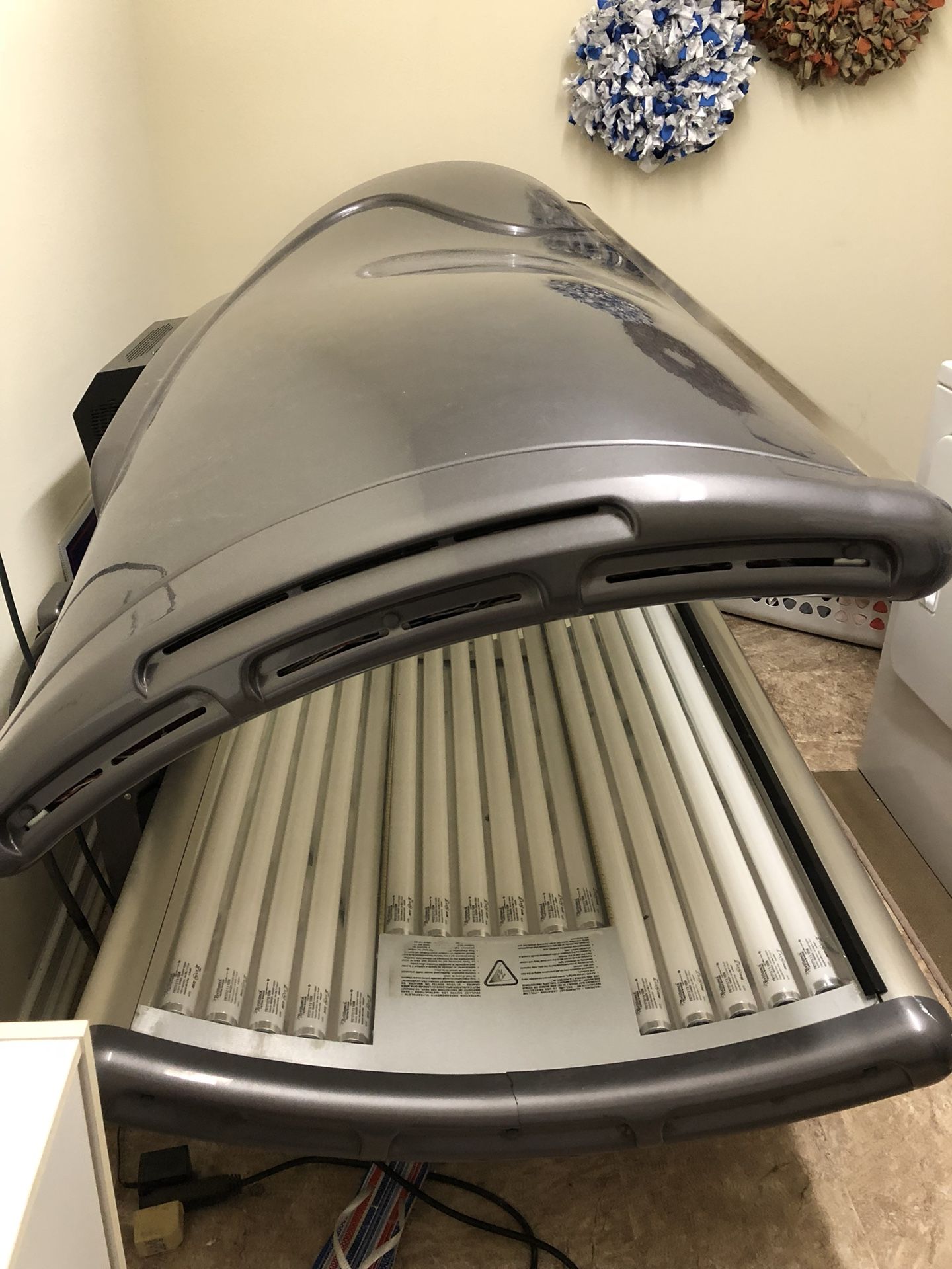 Tan America Sun Aurora XL Fiesta tanning bed