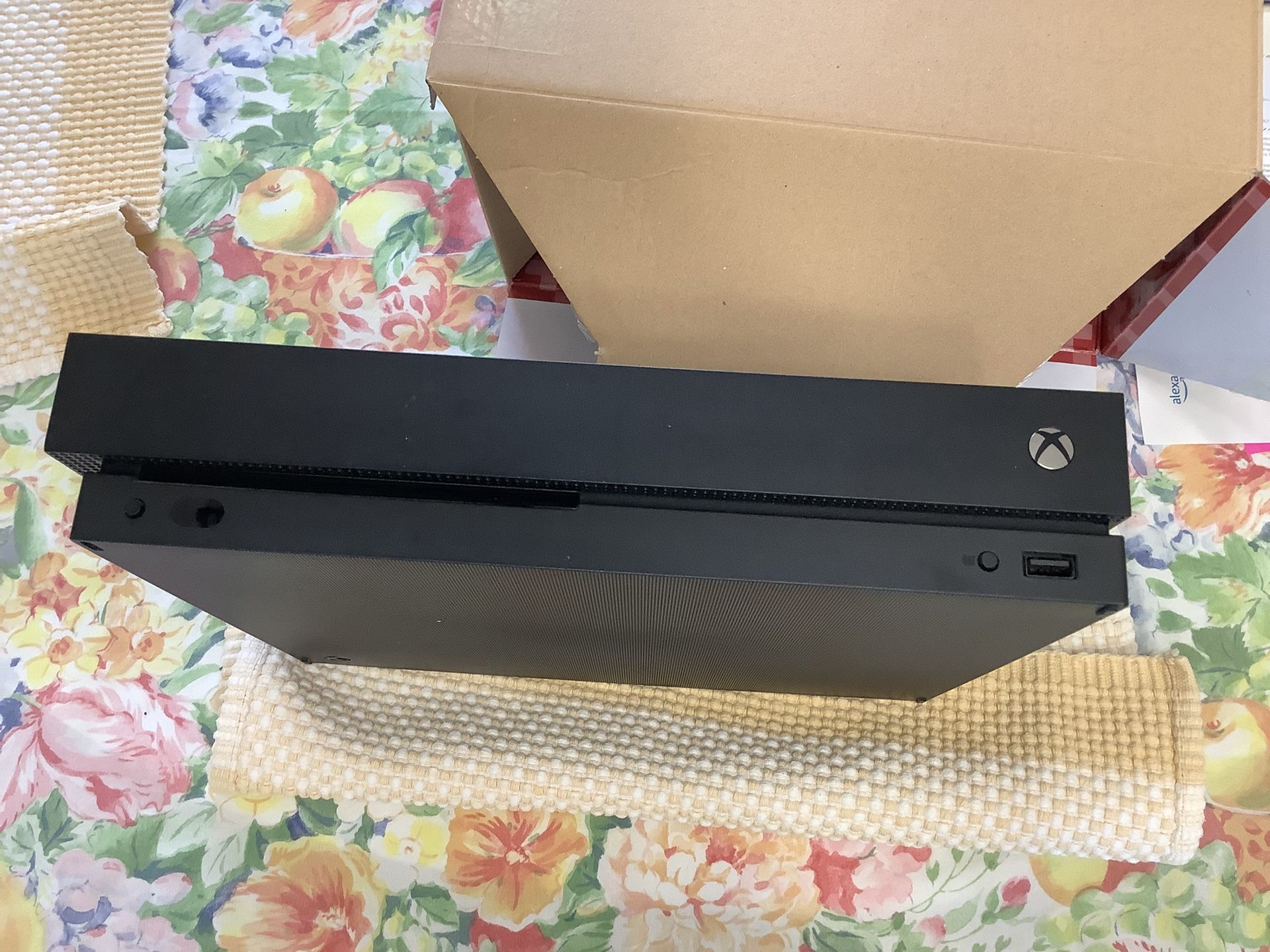 X Box One X