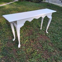 Scalloped Edge Entryway Or Wall Table 