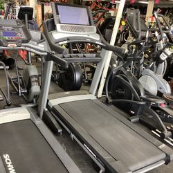 NordicTrack Commercial 2950 Heavy Duty Folding Treadmill Like New With Warranty 