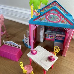 Chelsea Clubhouse Playset