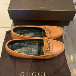 Gucci Women Shoes 