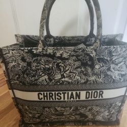 Christian dior large tote bag