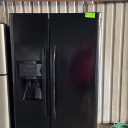 Refrigerador Frigidaire Negro