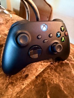 Microsoft Xbox Wireless Controller - Carbon Black for Xbox Series X/S, Xbox One, and Windows Devices