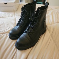 Aldo Womens Size 8 Boots
