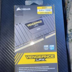 Corsair 16GB DDR4 2400MHz
