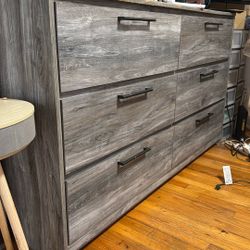 6 Drawer Dresser 