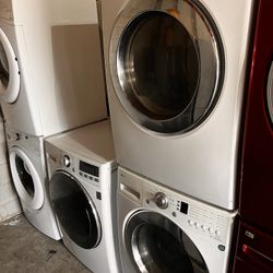 LG Stackable Set Gas Dryer And Washer 