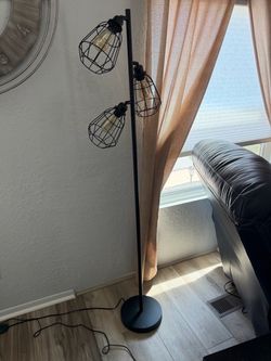 Floor lamp