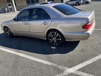 2002 Mercedes-Benz E-Class