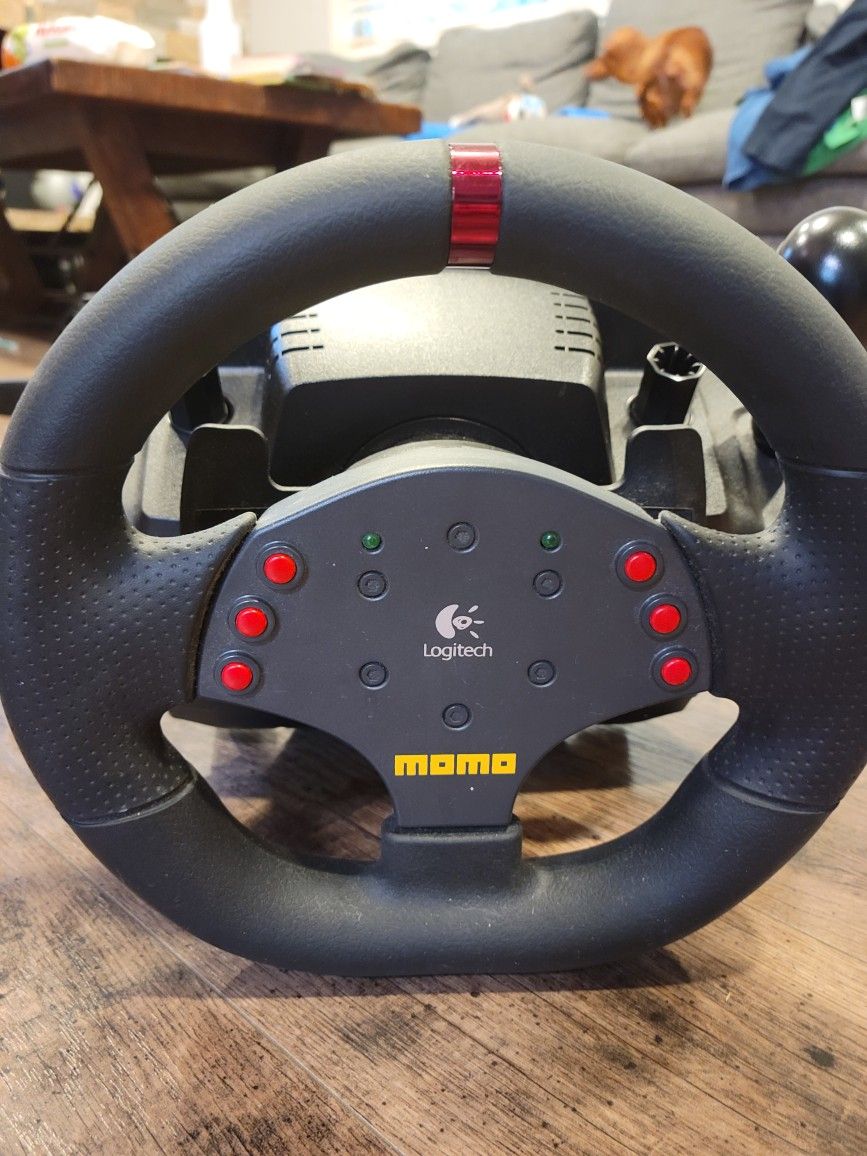 Logitech Momo Racing PC Steering Wheel