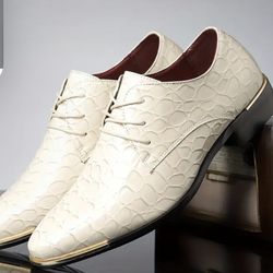 Men’s Boots Size 8 New In Box