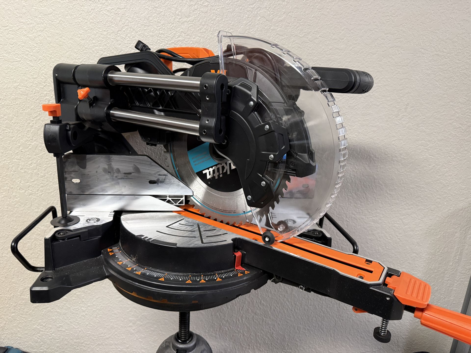 WEN MM1215 12” Sliding Miter Saw - Brand New