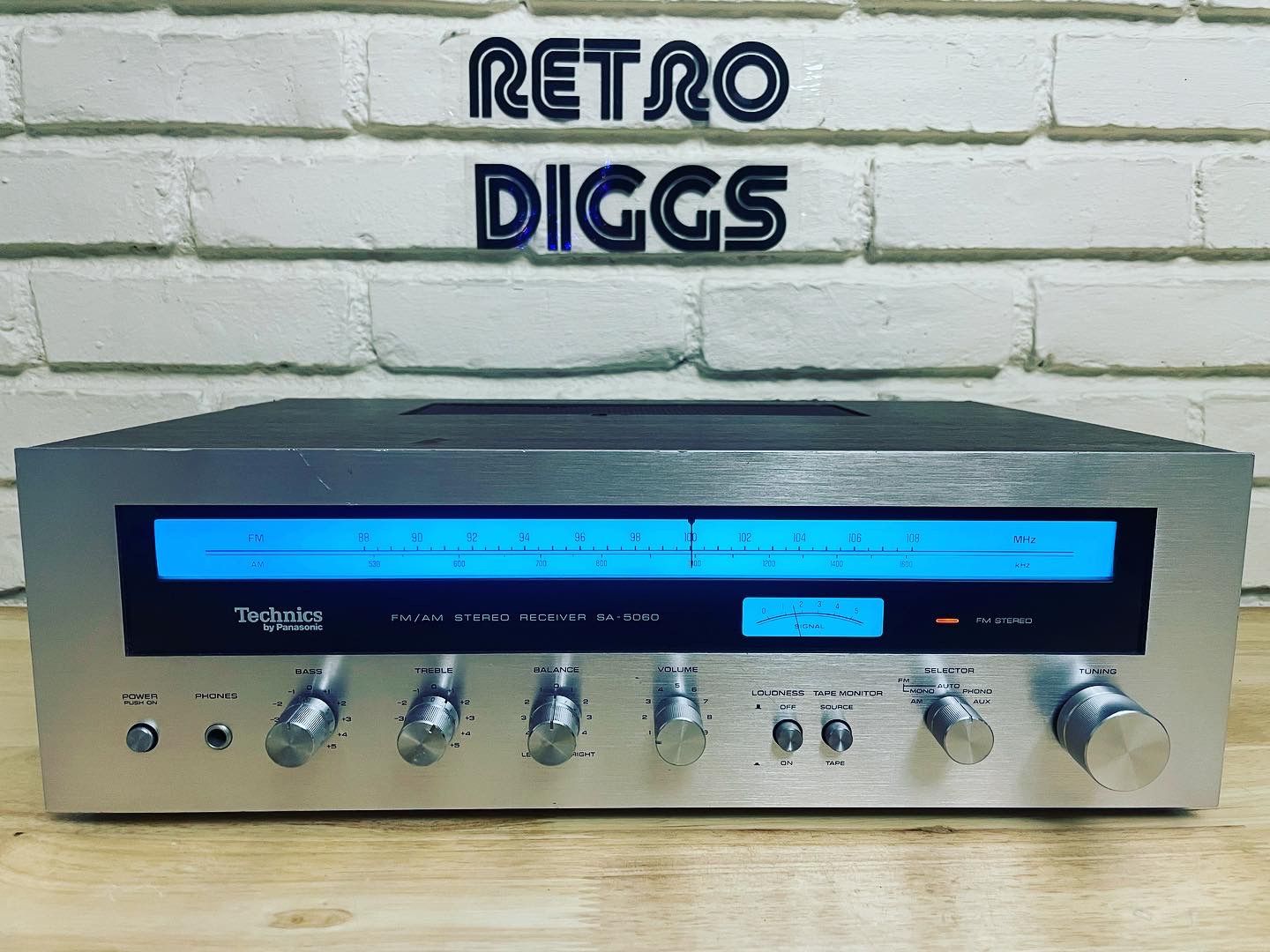Vintage Technics SA-5060 Stereo Receiver (serviced)