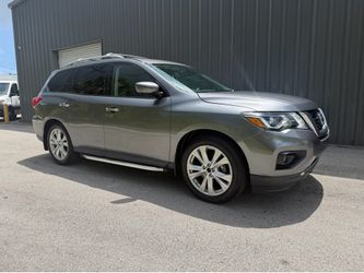 2018 NISSAN PATHFINDER SL - CLEAN TITLE - LOW MILEAGE