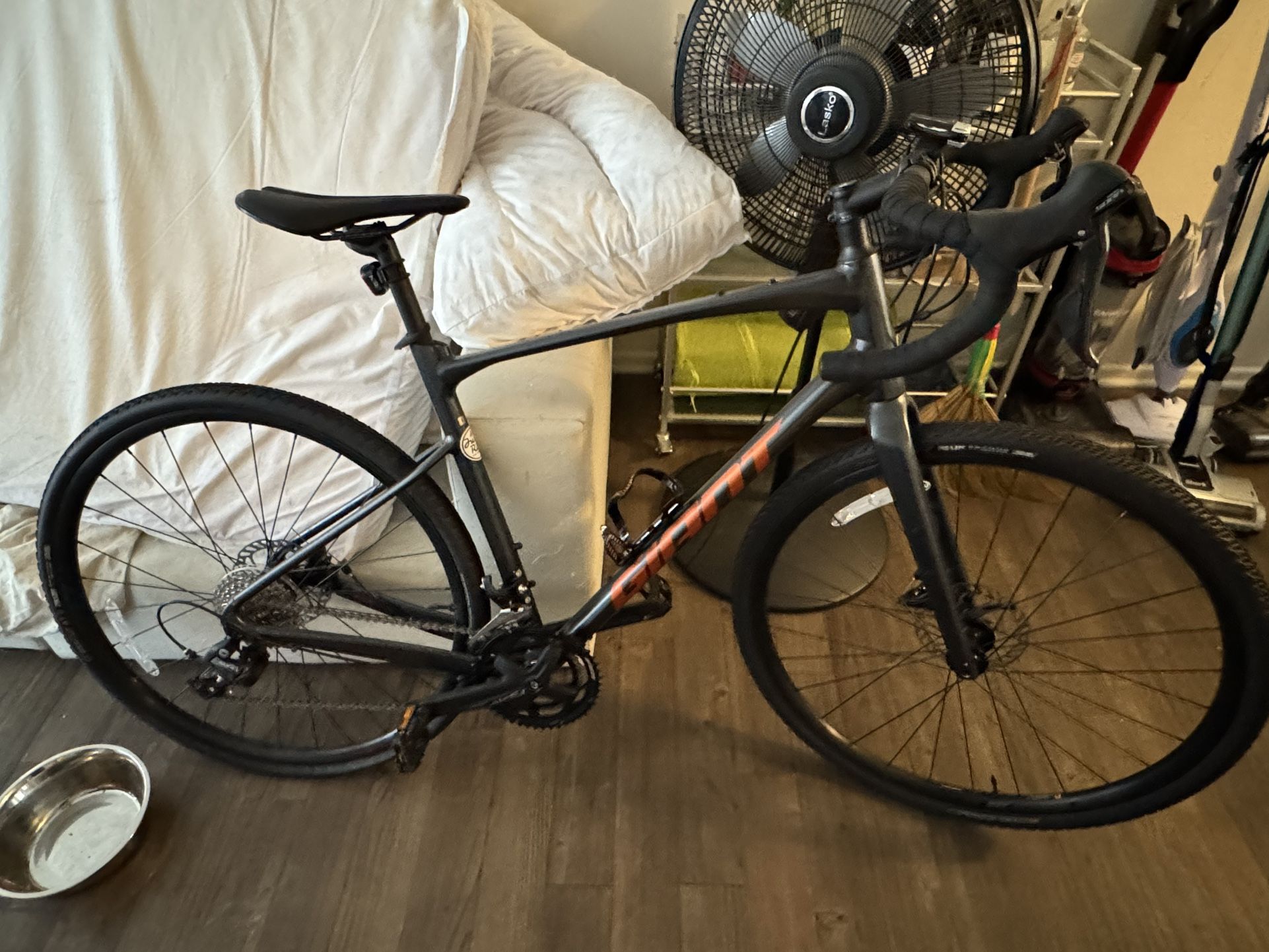 Giant Revolt 2 Bike