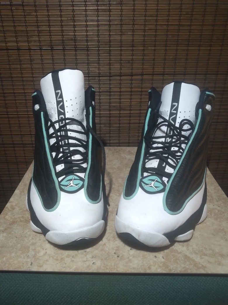 Jordan 13.5? White/Black/Teal, Size 11