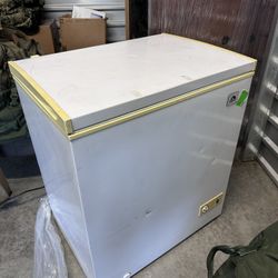 Igloo Chest Deep Freezer