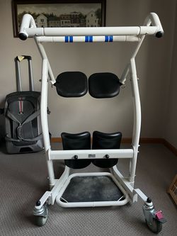 Lumex Sit to Stand Patient Lift - Excellent Condition