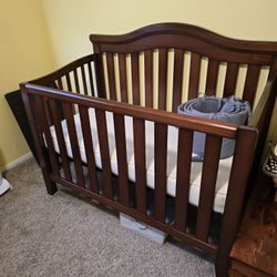 Baby bed & Changing Table