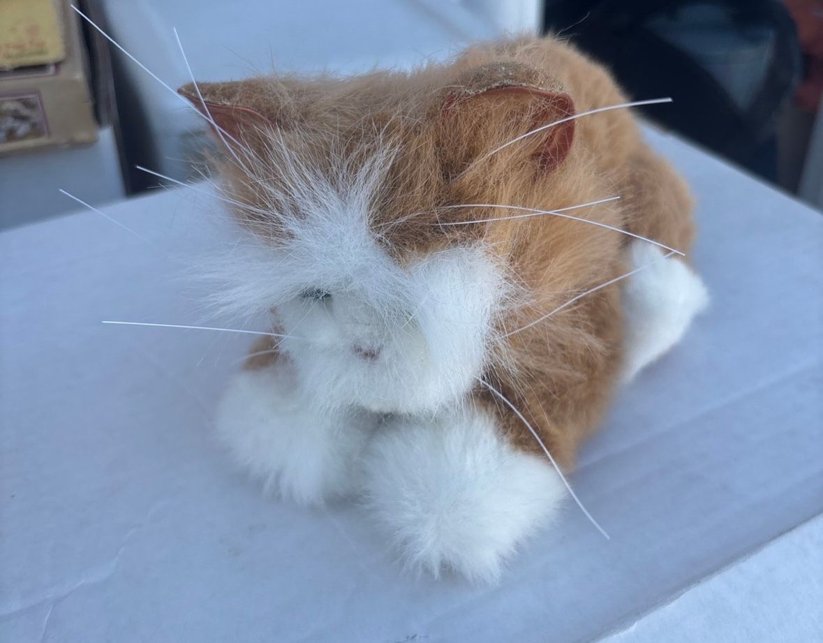 FurReal Friends Interactive Tabby Orange White Cat 2006 WORKS Great condtion