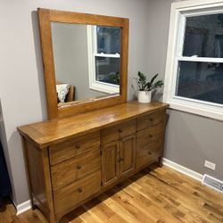 Dresser - Buffet - Furniture - Mirror 