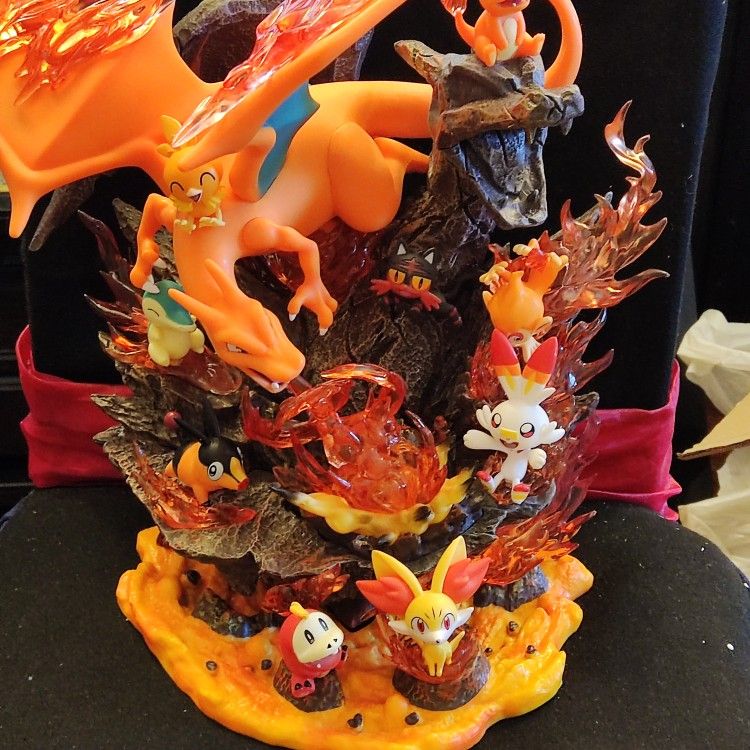 Charizard Pokemon Statue