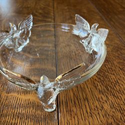  decorative clear glass bowl with applied eagle figures, often referred to as a “three-eagle console bowl” or patriotic eagle centerpiece 