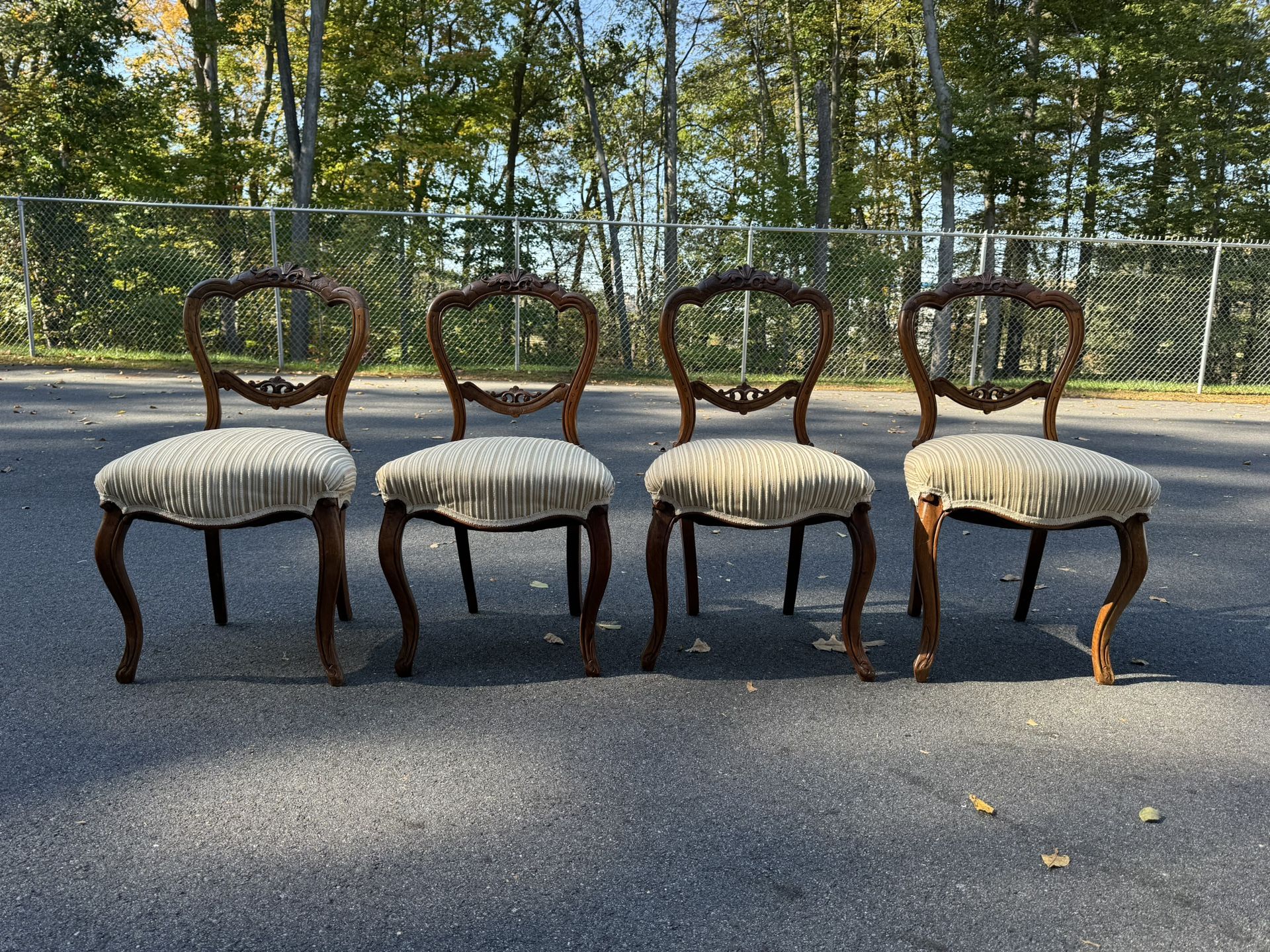 1860’s French Victorian Chairs Set Of 4