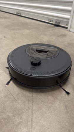 Vacuum and mopping