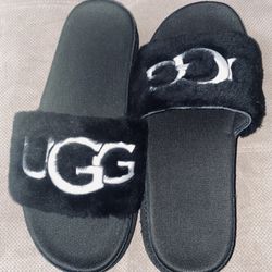 Ugg Slides Size 8