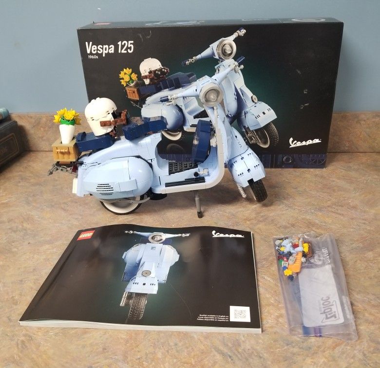 Lego Icons Vespa 125 with Box And Manual 100% Complete Mint